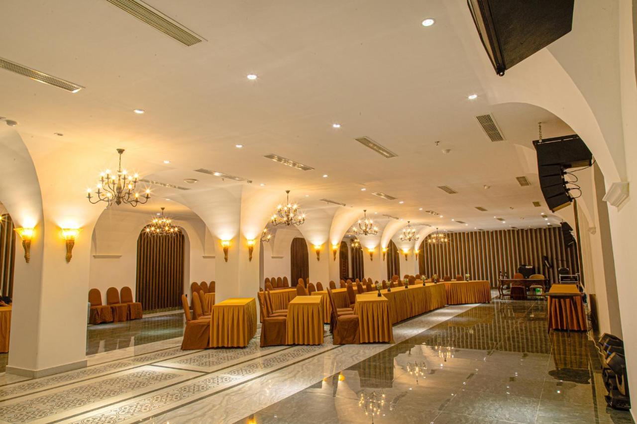 Dong Duong Hotel & Suites - Afternoon Tea Inclusive - Very Central Дананг Екстер'єр фото